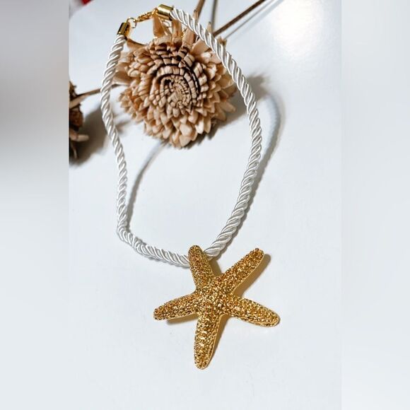 Starfish necklace M301 - Picture 3 of 3